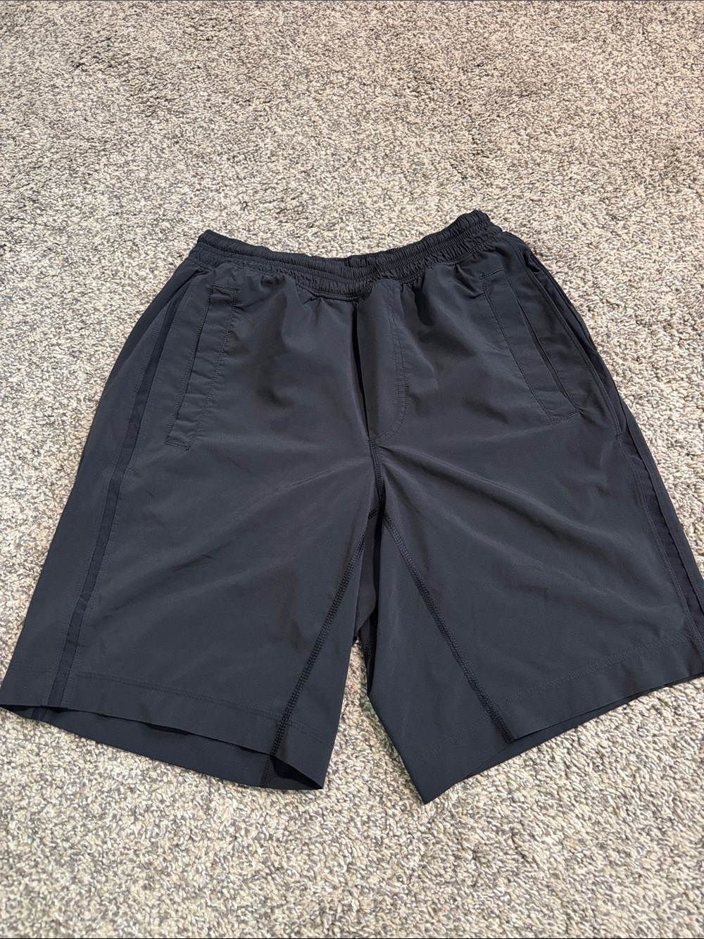 Lululemon Men’s Pace Breaker Shorts size small